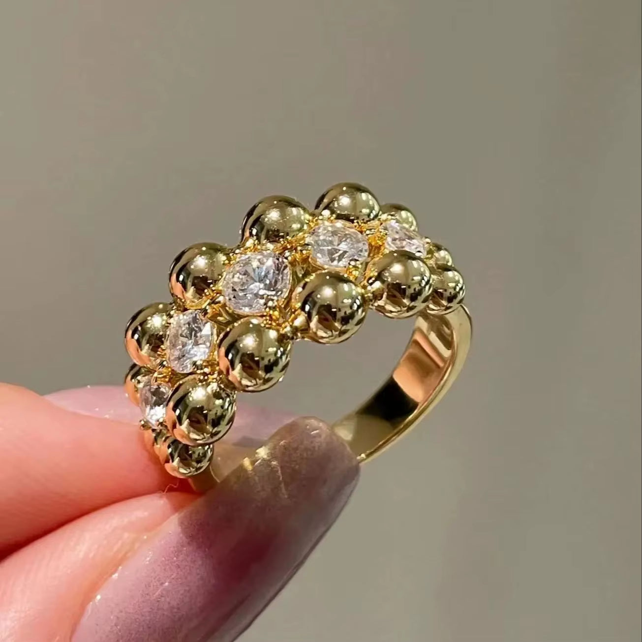 BELLUX Italian Style Fashion 925 Silver Gold-Plated Synthetic Zircon Bead Sparkling Diamond Vintage Ring