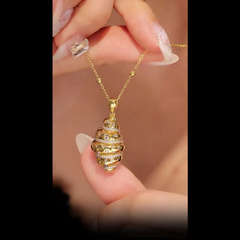 Bellux Pendant Chain 925 Silver Gold Plated Synthetic Zircon White Full Diamond Croissant Necklace