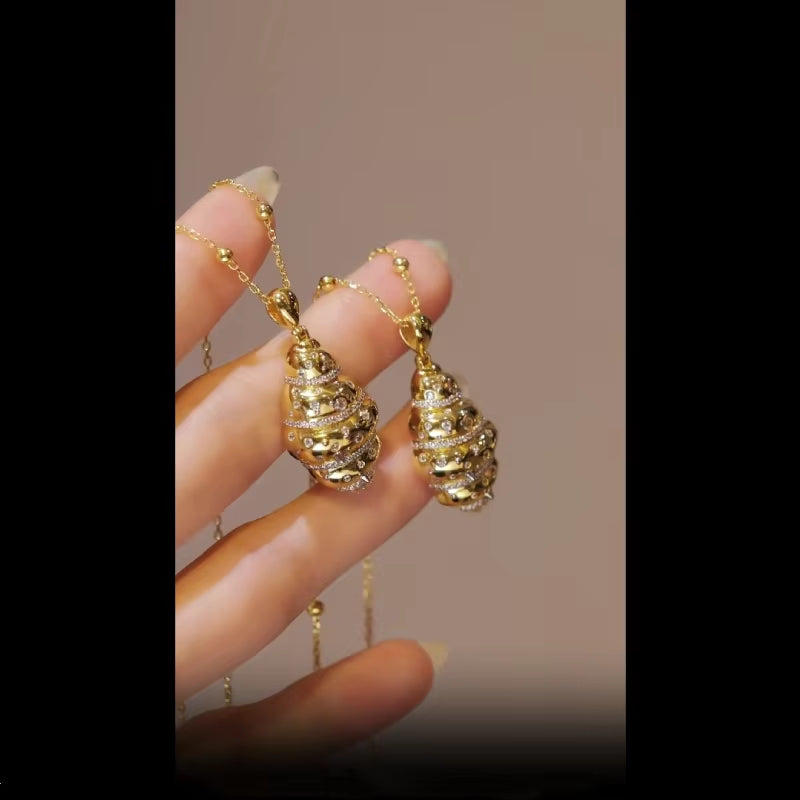 Bellux Pendant Chain 925 Silver Gold Plated Synthetic Zircon White Full Diamond Croissant Necklace