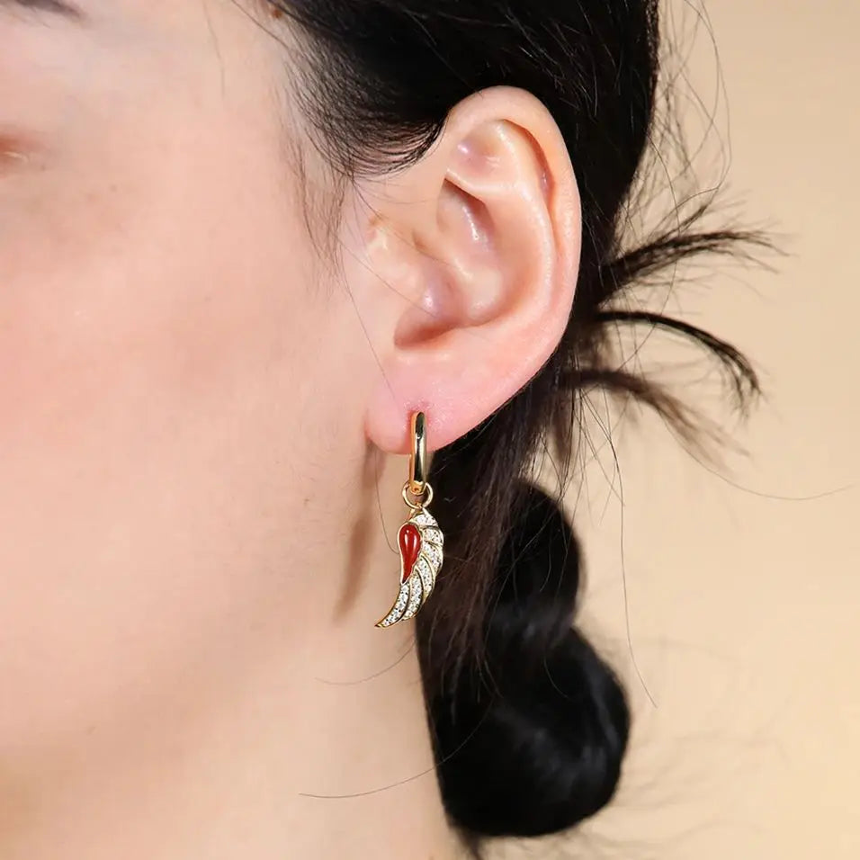 Red Agate Pendent Hoop Earrings for Women Bohemia Sparkling Moissanite Angel Wing Design Hoops Fine Jewelry 18K Gold Plated