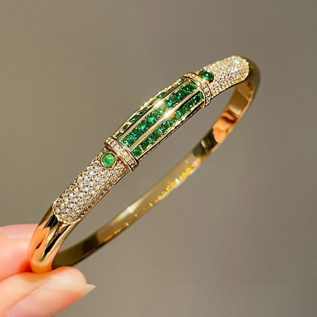 BELLUX New Arrival 925 Silver Gold Plated Synthetic Zircon Bangle Emerald Full Diamond Vintage Bracelet